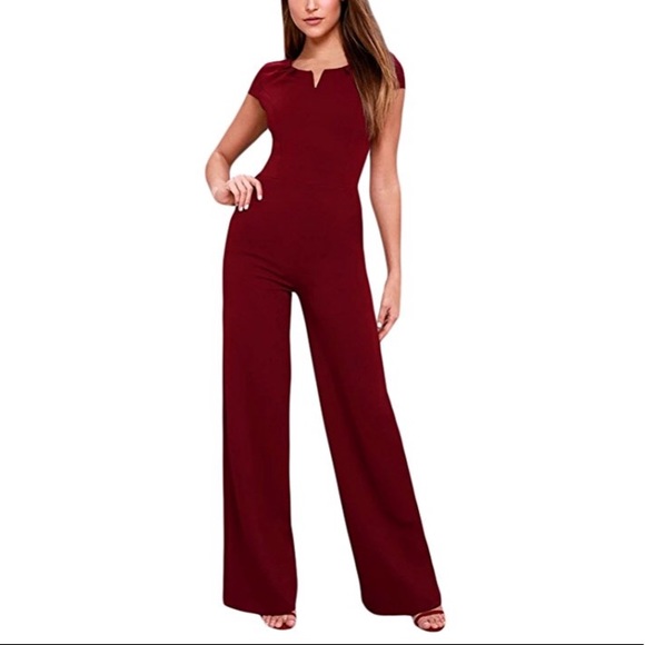 JUST IN - understated sexy all black jumpsuit - Picture 5 of 7